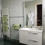 Le Domaine Des Pres Du Hom Bed & Breakfast