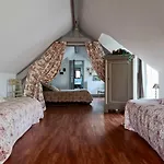 Le Domaine Des Pres Du Hom 3*