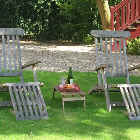 Le Domaine Des Pres Du Hom Bed & Breakfast 4*
