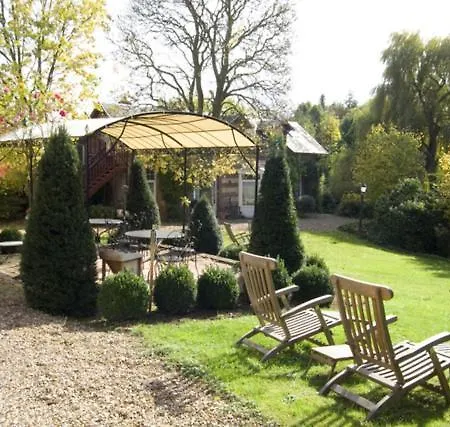 Bed and Breakfast Le Domaine Des Pres Du Hom 4*