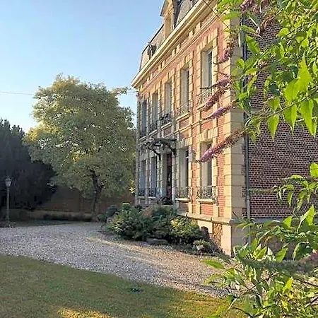 Le Domaine Des Prés Du Hom 3*