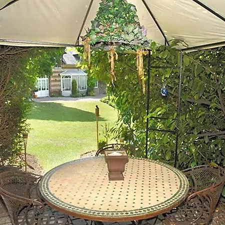Bed and breakfast Le Domaine Des Prés Du Hom