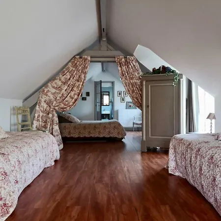 Le Domaine Des Pres Du Hom 4*