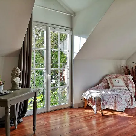 Le Domaine Des Prés Du Hom Couette-café Bézu-Saint-Éloi