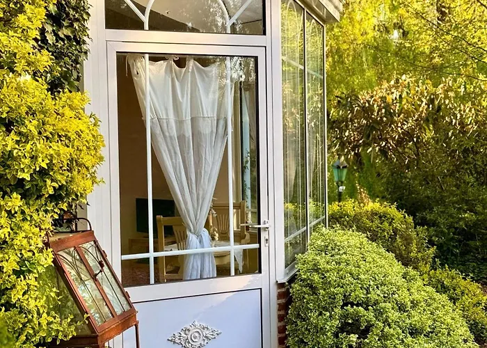 Le Domaine Des Pres Du Hom 3*